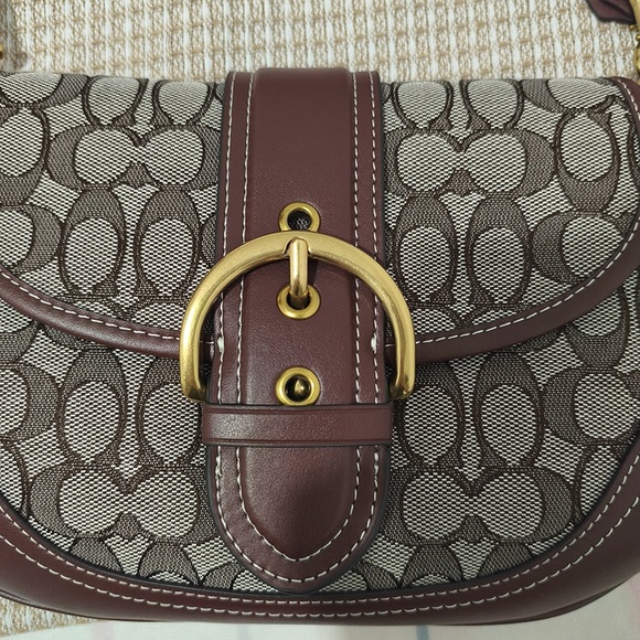 Coach Vintage Leather Saddle Bag - Picture 4 of 9